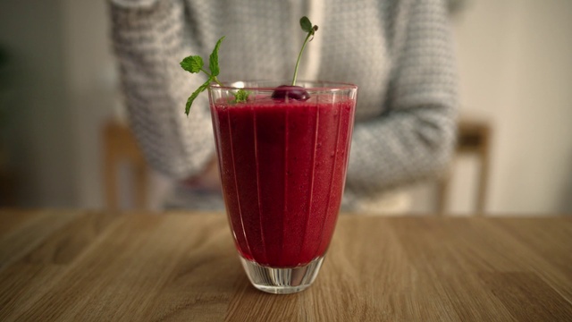 Video Reference: Tableware, Table, Furniture, Juice, Ingredient, Drinkware, Drink, Cocktail, Daiquiri, Classic cocktail