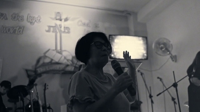 Video Reference: Lighting, Black-and-white, Style, Monochrome, Font, Monochrome photography, Whiteboard, Music, Darkness, Event