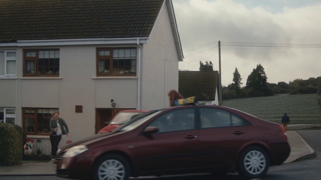 Video Reference: Wheel, Tire, Car, Vehicle, Window, Cloud, Sky, Building, Tree, Alloy wheel