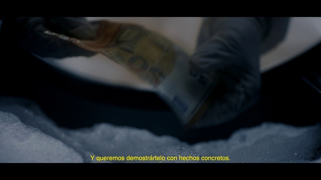 Video Reference: Automotive tire, Gesture, Bumper, Automotive exterior, Font, Windshield, Auto part, Vehicle door, Windscreen wiper, Personal protective equipment