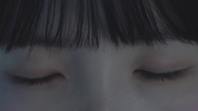 Video Reference: Forehead, Nose, Hair, Face, Cheek, Skin, Head, Lip, Chin, Hairstyle