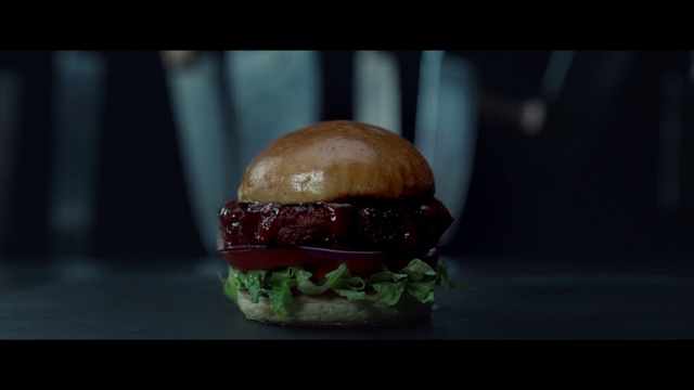 Video Reference: Food, Tableware, Bun, Ingredient, Fast food, Recipe, Sandwich, Staple food, Baked goods, Cuisine