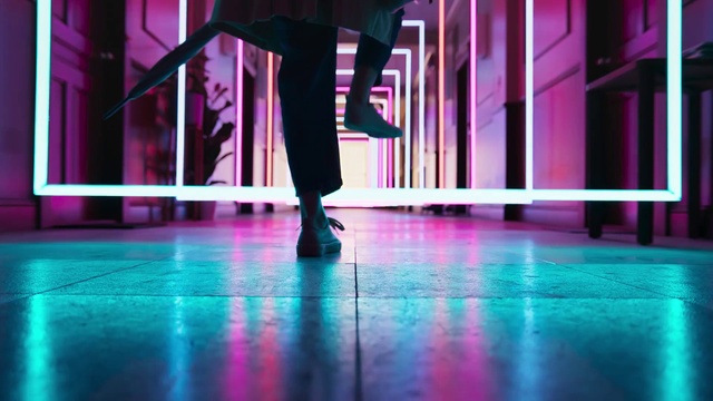 Video Reference: Trousers, Light, Purple, Entertainment, Pink, Floor, Flooring, Performing arts, Magenta, Electric blue