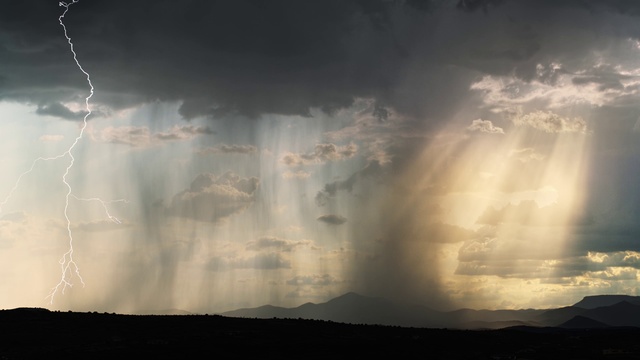 Video Reference: Cloud, Lightning, Atmosphere, Sky, Ecoregion, Light, Nature, Thunderstorm, Atmospheric phenomenon, Thunder