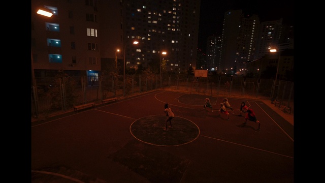 Video Reference: Sports uniform, Basketball, Building, Player, Basketball court, Ball game, Sports, Team sport, Window, Flooring