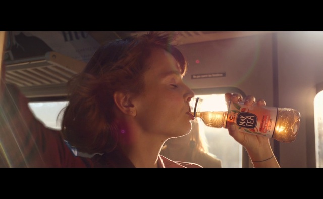 Video Reference: Nose, Bottle, Flash photography, Drinkware, Drink, Alcoholic beverage, Drinking, Heat, Beer, Barware