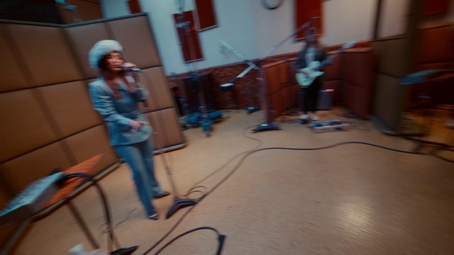 Video Reference: Joint, Leg, Musical instrument, Microphone, Flooring, Audio equipment, Floor, Entertainment, Musician, Fun