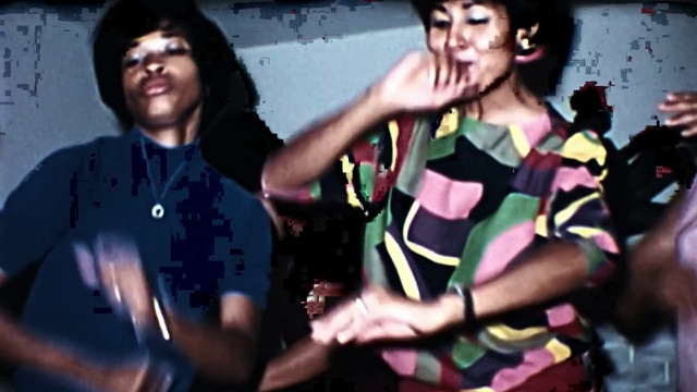 Video Reference: Hand, Arm, Flash photography, Gesture, Entertainment, Musician, Music, Performing arts, Fun, Black hair
