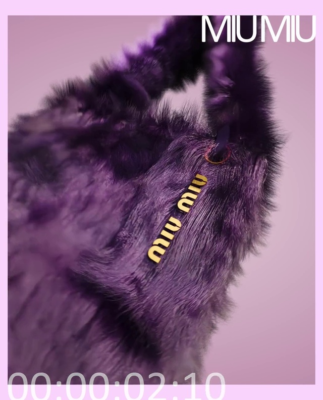 Video Reference: Purple, Organism, Gesture, Violet, Font, Magenta, Natural material, Beauty, Snout, Terrestrial animal