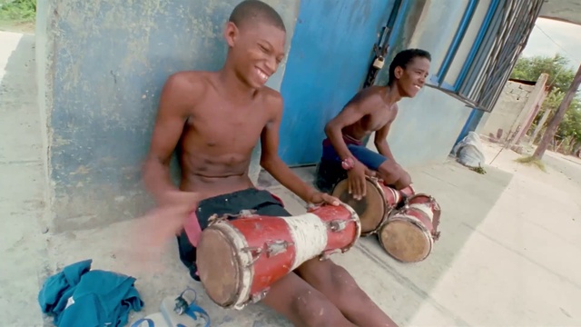 Video Reference: Muscle, Shorts, Smile, Water, Thigh, Chest, Trunk, Leisure, Knee, Abdomen