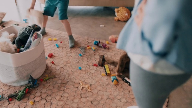 Video Reference: Adaptation, Flooring, Shorts, People, Road surface, Leisure, Asphalt, Human leg, Foot, Tree