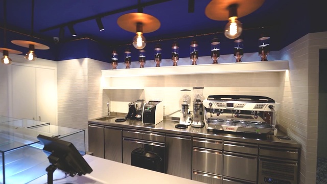 Video Reference: Property, Furniture, Countertop, Cabinetry, Light, Gas stove, Kitchen, Home appliance, Kitchen stove, Kitchen appliance