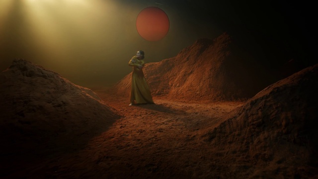 Video Reference: Flash photography, Slope, Astronomical object, Horizon, Heat, Landscape, People in nature, Hill, Sky, Art