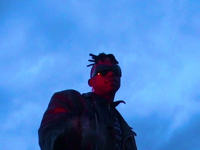 Video Reference: Cloud, Sky, Blue, Gesture, Sunglasses, Sculpture, Electric blue, Art, Cumulus, Goggles