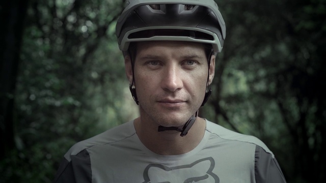 Video Reference: Chin, Eye, Sports uniform, Helmet, Vertebrate, Sports equipment, Bicycle helmet, Human body, Flash photography, Jaw