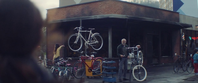 Video Reference: Bicycle, Wheel, Tire, Land vehicle, Bicycle wheel, Bicycles--Equipment and supplies, Bicycle tire, Bicycle wheel rim, Bicycle frame, Bicycle handlebar