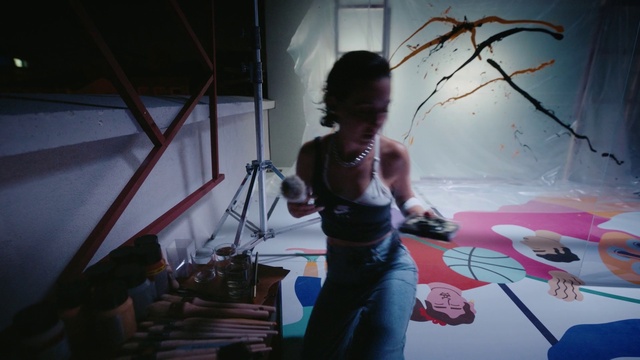 Video Reference: Water, Flash photography, Performing arts, Entertainment, Artist, Leisure, Art, Event, Fashion design, Stage