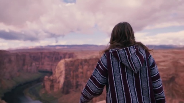 Video Reference: Cloud, Sky, Flash photography, Sleeve, Tartan, Travel, Horizon, Happy, Landscape, Tree