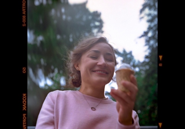 Video Reference: Smile, Facial expression, Human, Flash photography, Happy, Gesture, Sky, Gadget, Adaptation, Fun