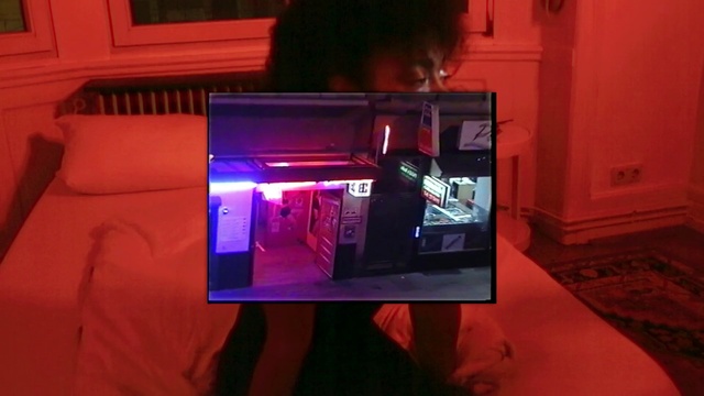 Video Reference: Computer, Personal computer, Purple, Gadget, Entertainment, Magenta, Electronic device, Display device, Electric blue, Audio equipment