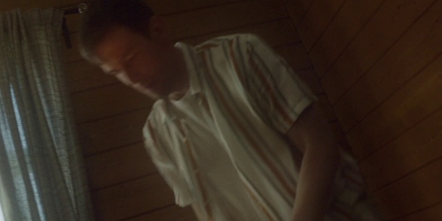 Video Reference: Sleeve, Gesture, Flash photography, Elbow, Tints and shades, Beard, T-shirt, Chest, Darkness, Wood