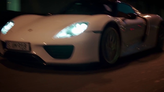 Video Reference: Vehicle, Car, Tire, Land vehicle, Wheel, Automotive lighting, Hood, Automotive design, Motor vehicle, Automotive mirror