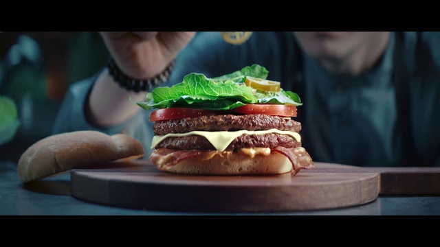Video Reference: Food, Tableware, Ingredient, Staple food, Bun, Recipe, Sandwich, Fast food, Dish, Cuisine