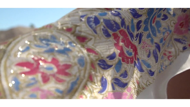 Video Reference: Sleeve, Creative arts, Pattern, Electric blue, Art, Fashion accessory, Visual arts, Carmine, Ceramic, Motif
