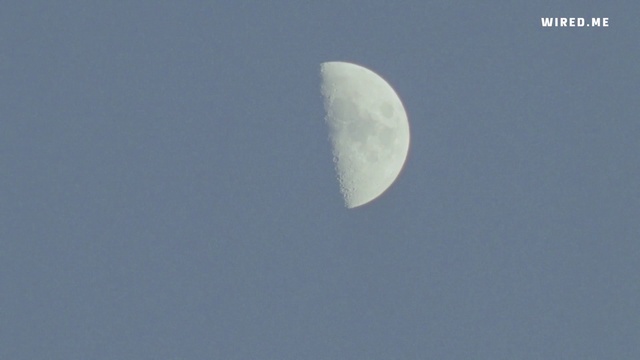 Video Reference: Sky, Moon, Crescent, Cloud, Astronomical object, Event, Symbol, Moonlight, Font, Astronomy