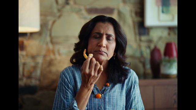 Video Reference: Lip, Shoulder, Mouth, Flash photography, Happy, Gesture, Eyewear, People, Black hair, T-shirt