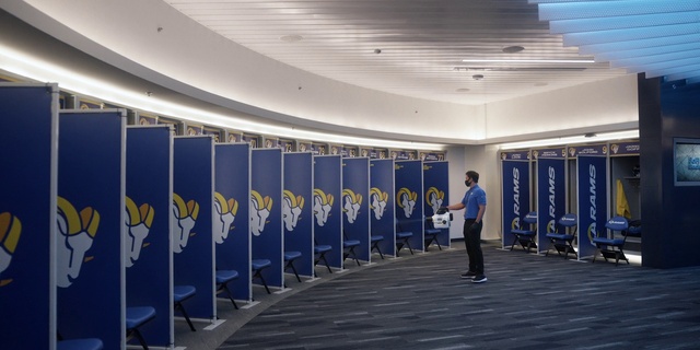 Video Reference: Building, Electric blue, Hall, Ceiling, Event, Flooring, Suit, Uniform, Room, City