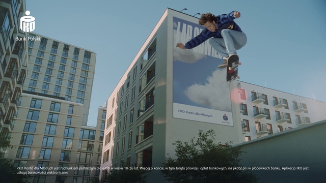 Video Reference: Sky, Building, Window, Shoe, Daytime, Sports equipment, Helmet, Urban design, Rolling, Facade