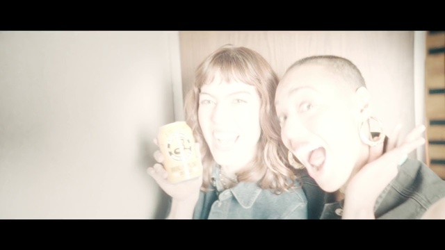 Video Reference: Smile, Flash photography, Jaw, Gesture, Happy, Finger, Fun, Event, Blond, Fur