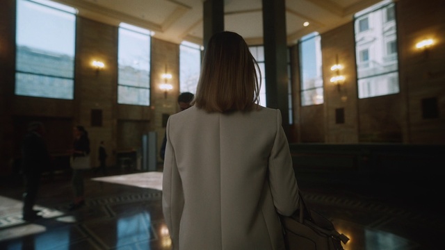 Video Reference: Sleeve, Window, Interior design, Blazer, Event, Formal wear, Room, White-collar worker, Job, Fashion design