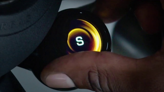 Video Reference: Automotive lighting, Gesture, Finger, Automotive design, Automotive mirror, Camera lens, Thumb, Steering part, Gadget, Steering wheel