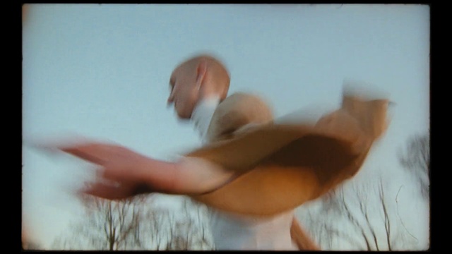 Video Reference: Flash photography, People in nature, Gesture, Happy, Elbow, Sky, Shorts, Knee, Human leg, Art