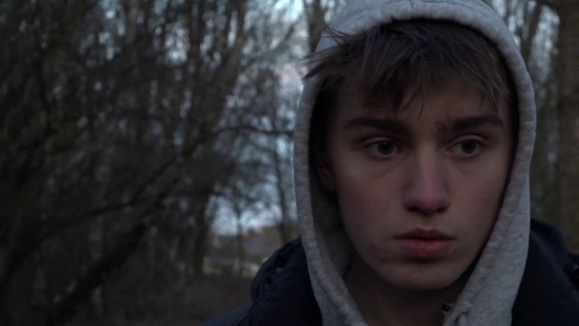 Video Reference: Face, Lip, Chin, Eyebrow, Eyelash, Flash photography, Jaw, Neck, Tree, Wood