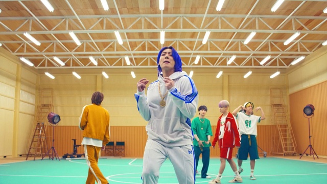 Video Reference: Sports uniform, Shorts, Leisure, Fun, Player, Event, Sports, Recreation, Competition event, Tournament