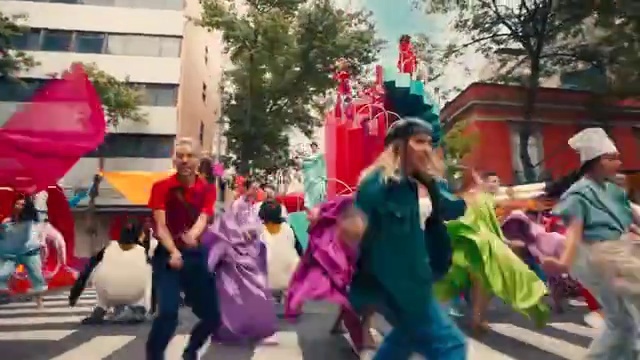 Video Reference: Tree, Pink, Hat, Leisure, Fun, Entertainment, Event, Pole, Magenta, Recreation