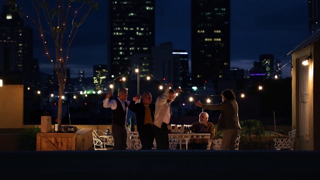 Video Reference: Sky, Building, Plant, Skyscraper, Tower block, Chair, Leisure, Street light, City, Cityscape