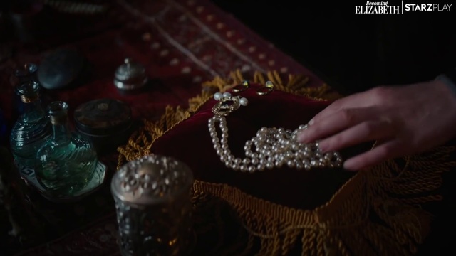 Video Reference: Purple, Finger, Nail, Jewellery, Electric blue, Fashion design, Pattern, Body jewelry, Magenta, Close-up