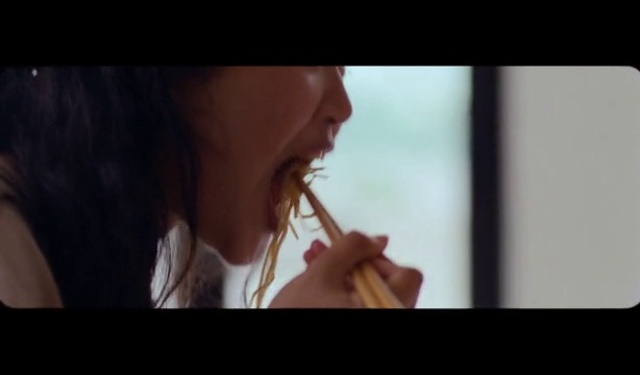 Video Reference: Flash photography, Eyelash, Gesture, Happy, Tobacco, Cigarette, Smoking, Darkness, Smoke, Backlighting