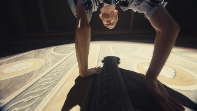 Video Reference: Joint, Flash photography, Gesture, Knee, Flooring, Performing arts, Thigh, Fashion design, Human leg, Entertainment