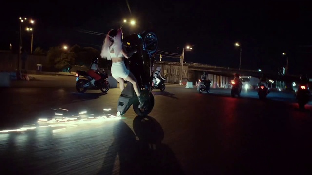 Video Reference: Tire, Wheel, Automotive lighting, Automotive tire, Vehicle, Motorcycle, Street light, Rolling, Headlamp, Motor vehicle