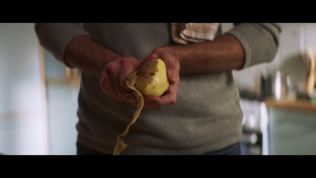 Video Reference: Food, Gesture, Thumb, Nail, Elbow, Ingredient, Wrist, Recipe, Wood, Knee