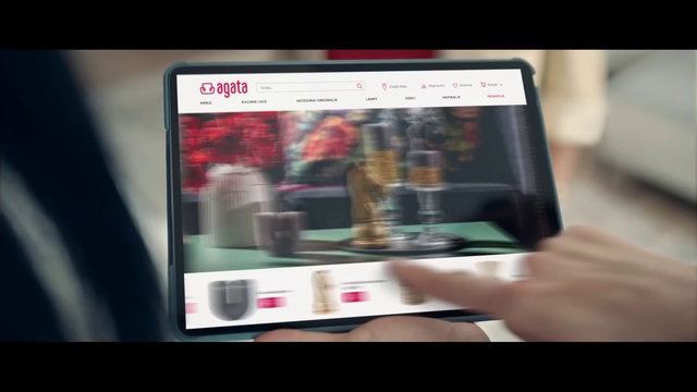 Video Reference: Communication Device, Gesture, Font, Telephony, Finger, Portable communications device, Mobile device, Gadget, Tablet computer, Mobile phone