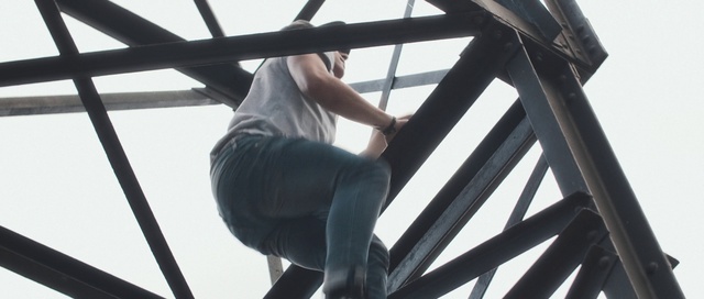 Video Reference: Leg, Beam, Thigh, Elbow, Leisure, Shorts, Recreation, Human leg, Metal, Sky