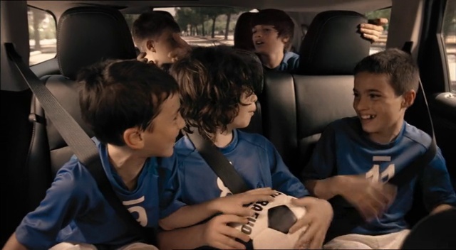 Video Reference: Sharing, Car, T-shirt, Vehicle, Snapshot, Head restraint, Leisure, Event, Fun, Car seat