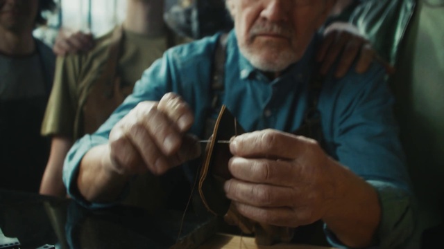 Video Reference: Hand, Gesture, Finger, Thumb, Wrinkle, Event, Wrist, Artisan, Science, Service