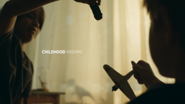 Video Reference: Gesture, Finger, Font, Event, Elbow, Room, Music, Shadow, Backlighting, Conversation